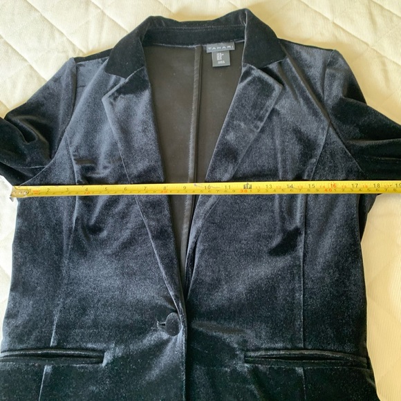 Tahari soft and silky black velvet blazer jacket single button closure pockets M - Picture 13 of 16